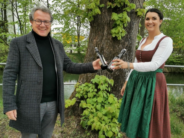 Unterstützung zur Wahl der ersten Bayerischen Bierkönig aus Rosenheim