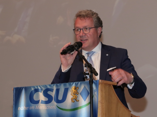 CSU-Kreisvertreterversammlung 2022: Stöttner als CSU-Kreisvorsitzender bestätigt