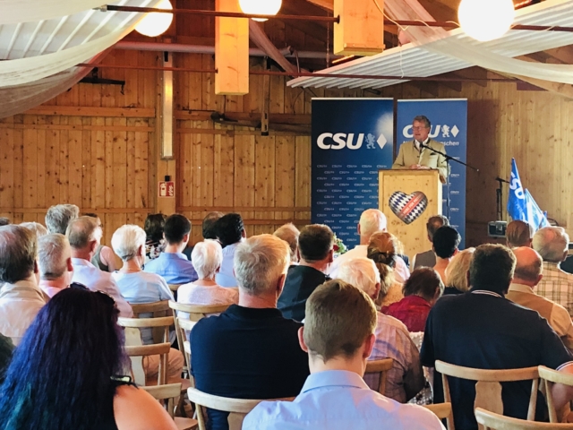 Klaus Stöttner eröffnet Landtagswahlkampf auf dem Sommerempfang des CSU Ortsverbands Peiting